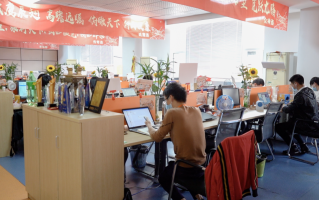 泉州速腾网络科技不好 【复工复产】丰泽写字楼，又见上班族！